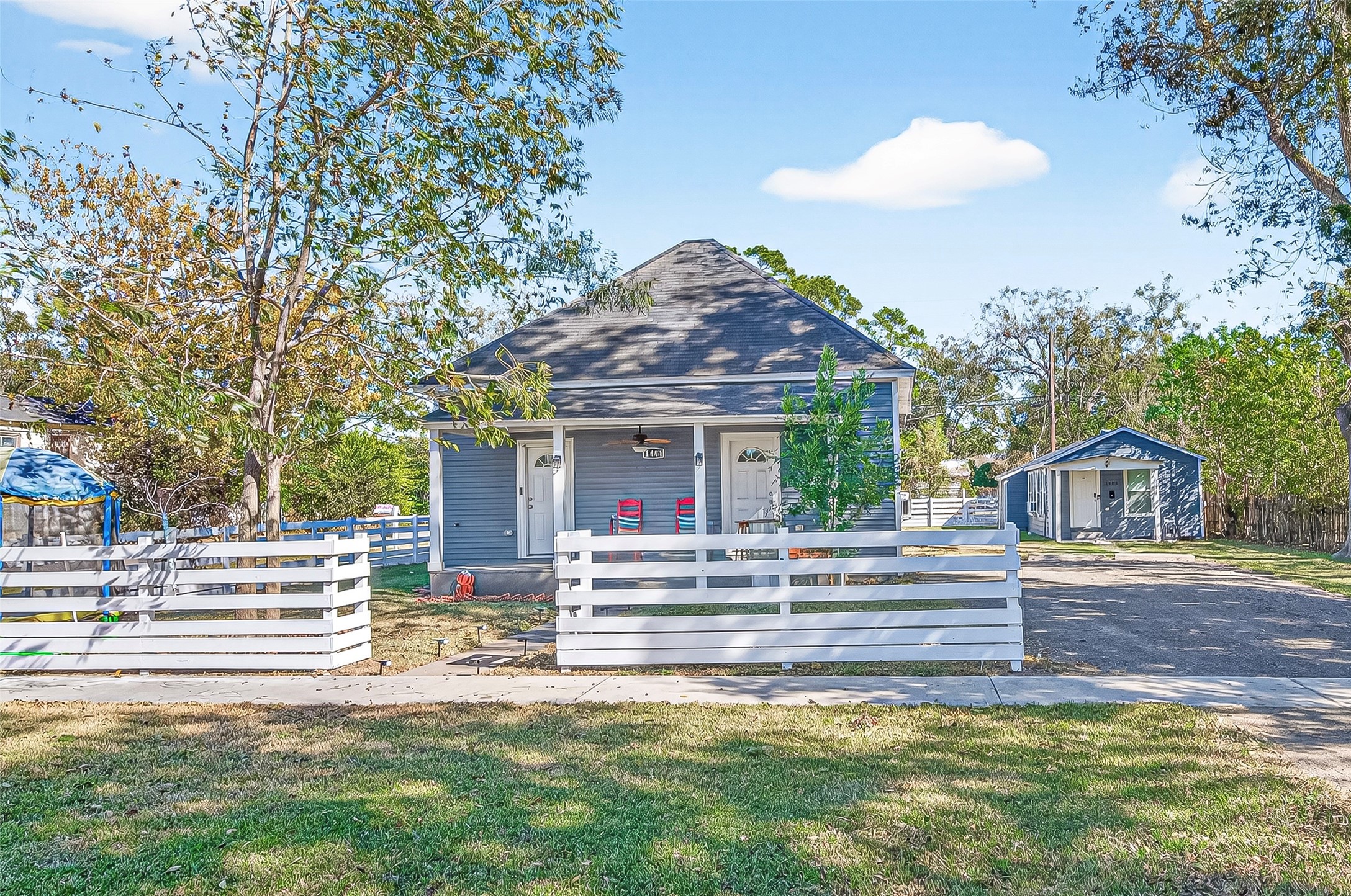 1401 5th Street Rosenberg, TX 77471 - Photo 26 of 50 Unit 1401: front left if viewing from 5th street