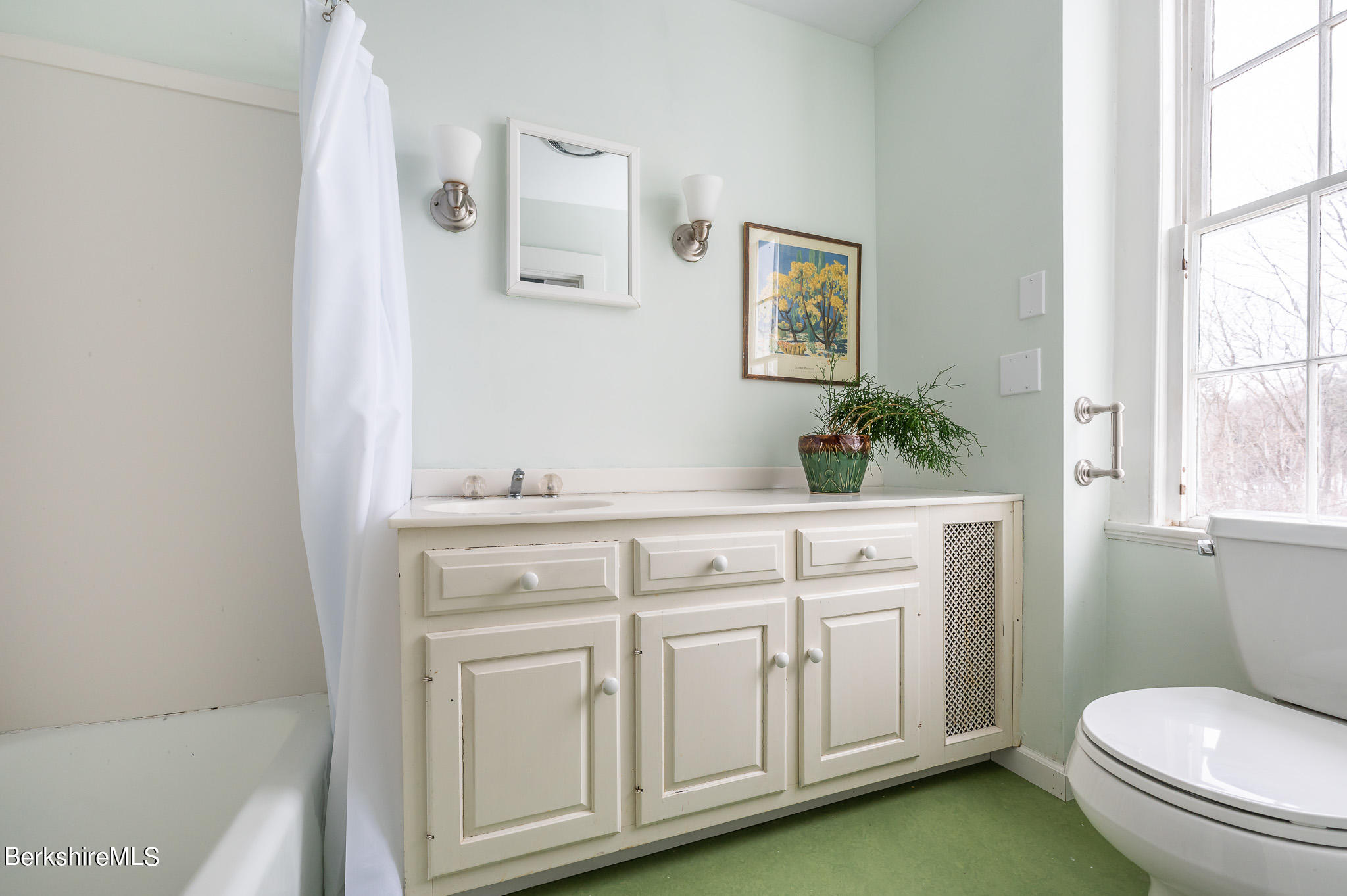 48 Old Stockbridge Road Lenox, MA 01240 - Photo 29 of 43 Full bath - second floor