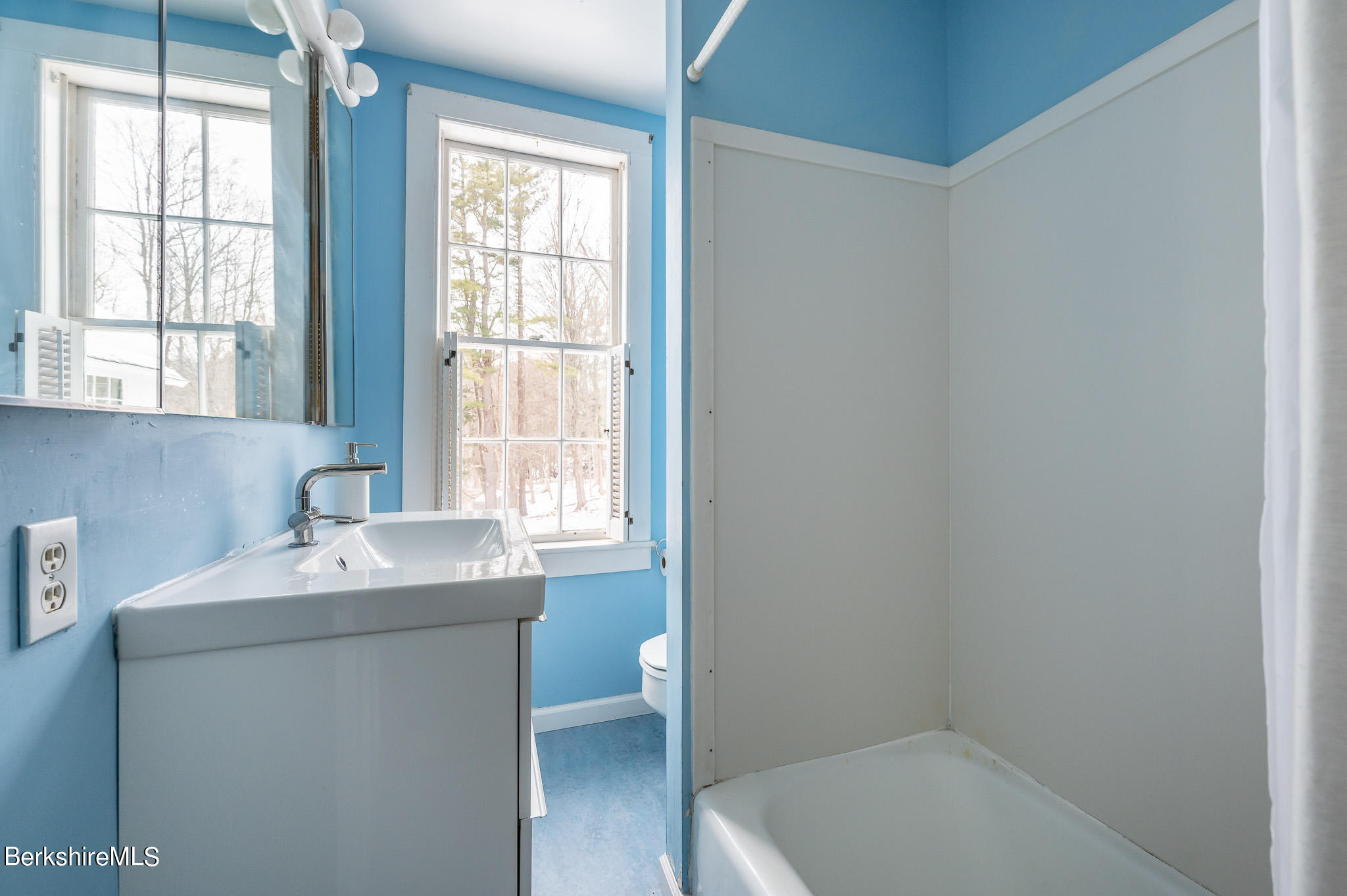 48 Old Stockbridge Road Lenox, MA 01240 - Photo 30 of 43 2nd Full bath - second floor