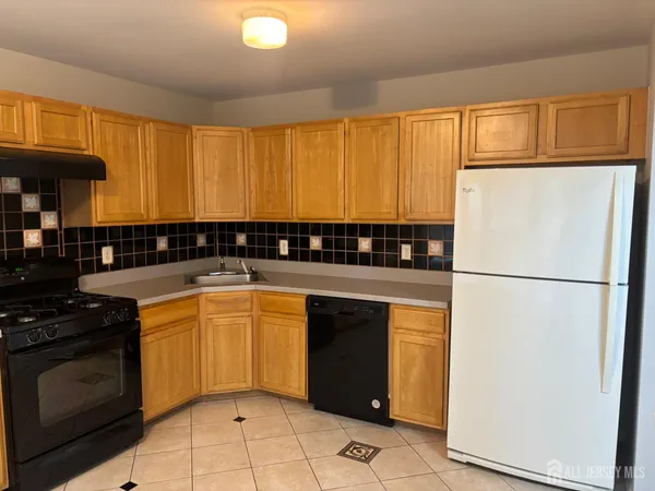 $3,800 | 131 Murray Drive, Old Bridge, NJ 08857