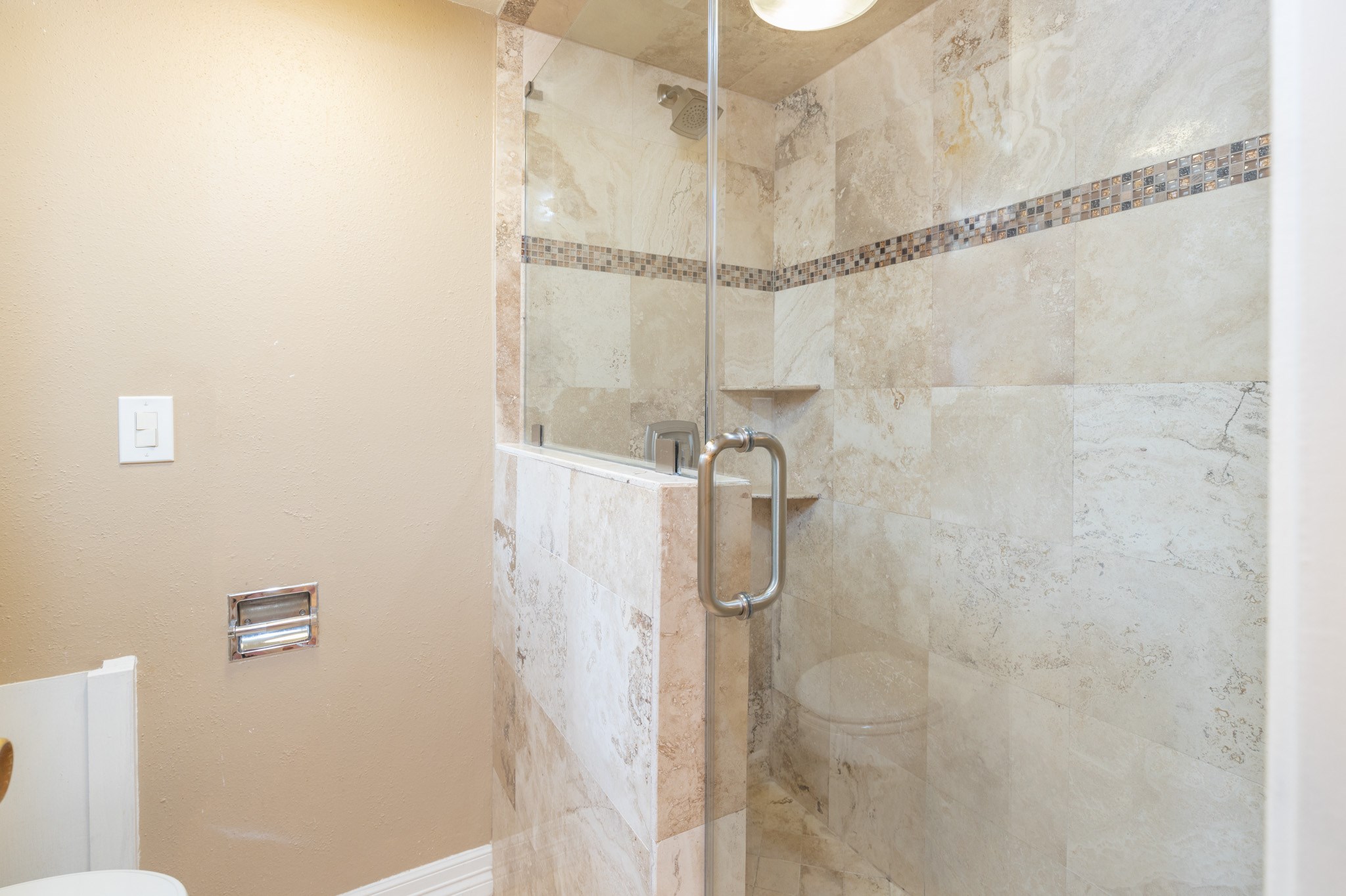 2623 Longleaf Pines Lane Houston, TX 77339 - Photo 22 of 32 a bathroom with a shower