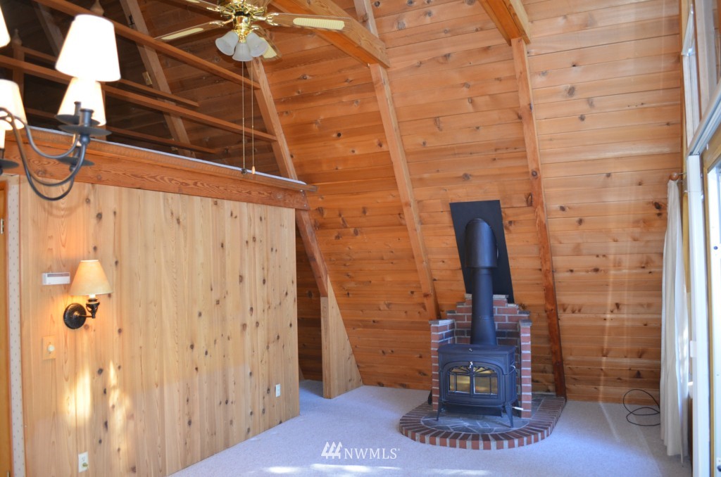 11374 South Lakeshore Road Chelan, WA 98816 - Photo 12 of 25 Gallery Image 12