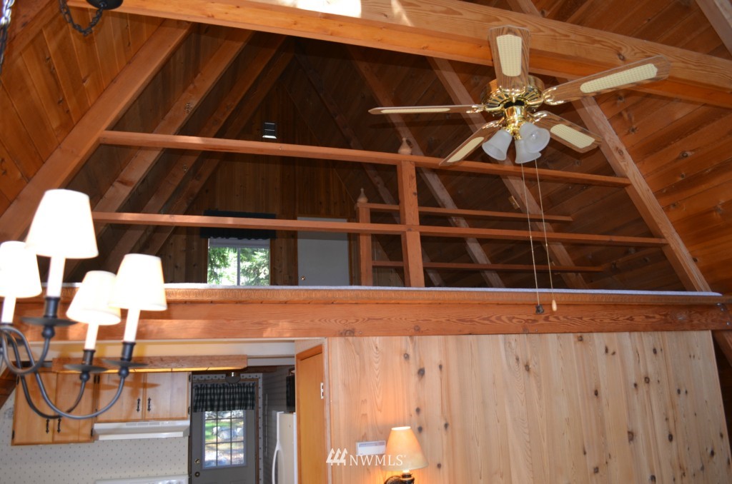 11374 South Lakeshore Road Chelan, WA 98816 - Photo 13 of 25 Gallery Image 13