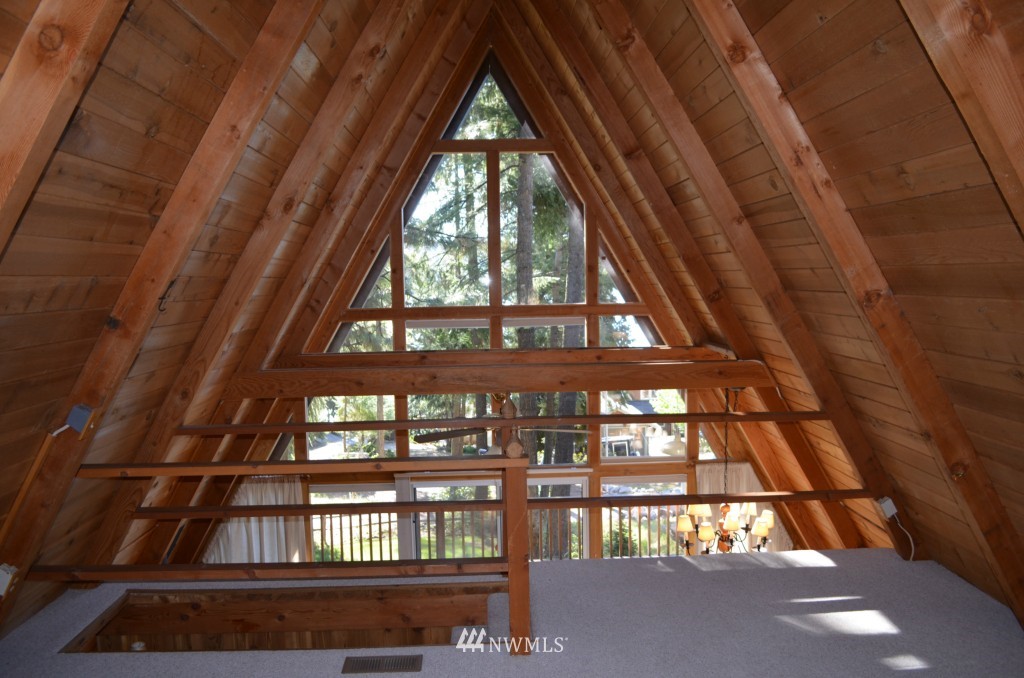 11374 South Lakeshore Road Chelan, WA 98816 - Photo 17 of 25 Gallery Image 17