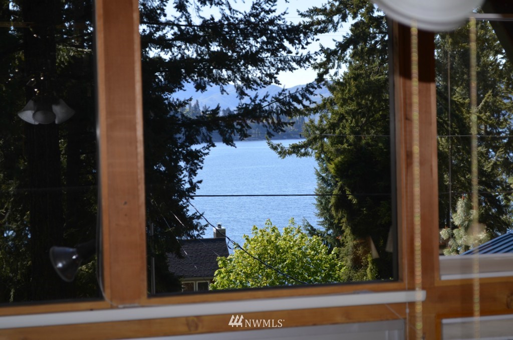 11374 South Lakeshore Road Chelan, WA 98816 - Photo 18 of 25 Gallery Image 18