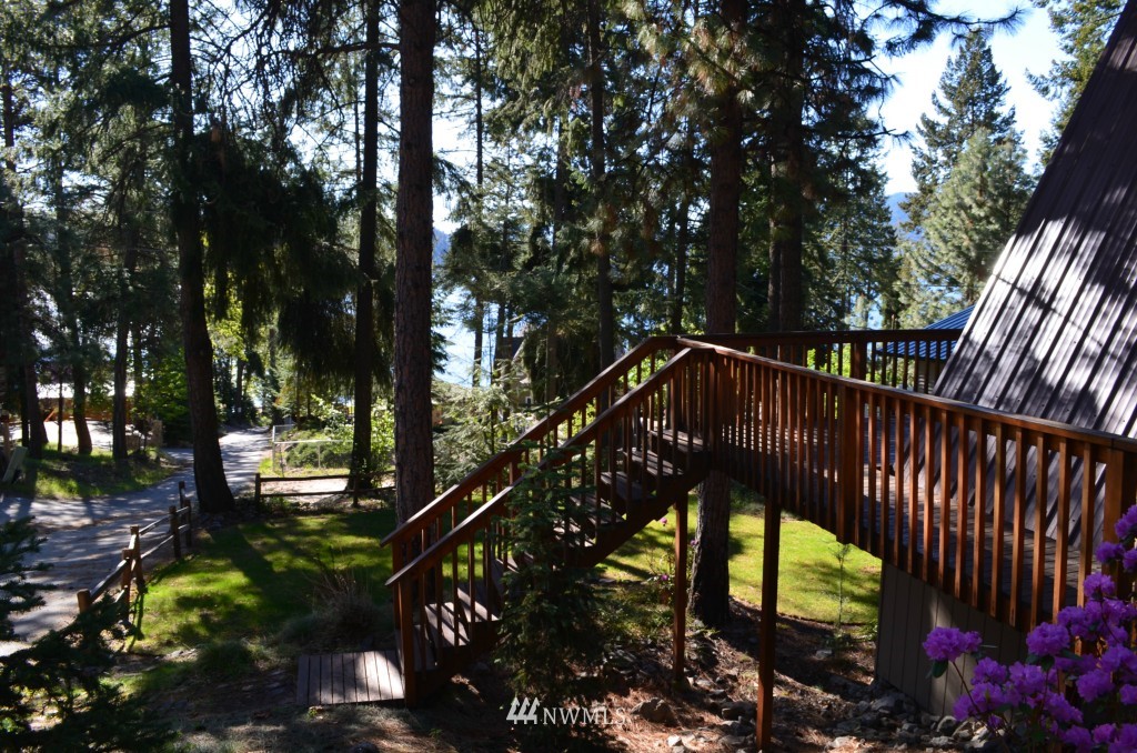 11374 South Lakeshore Road Chelan, WA 98816 - Photo 20 of 25 Gallery Image 20