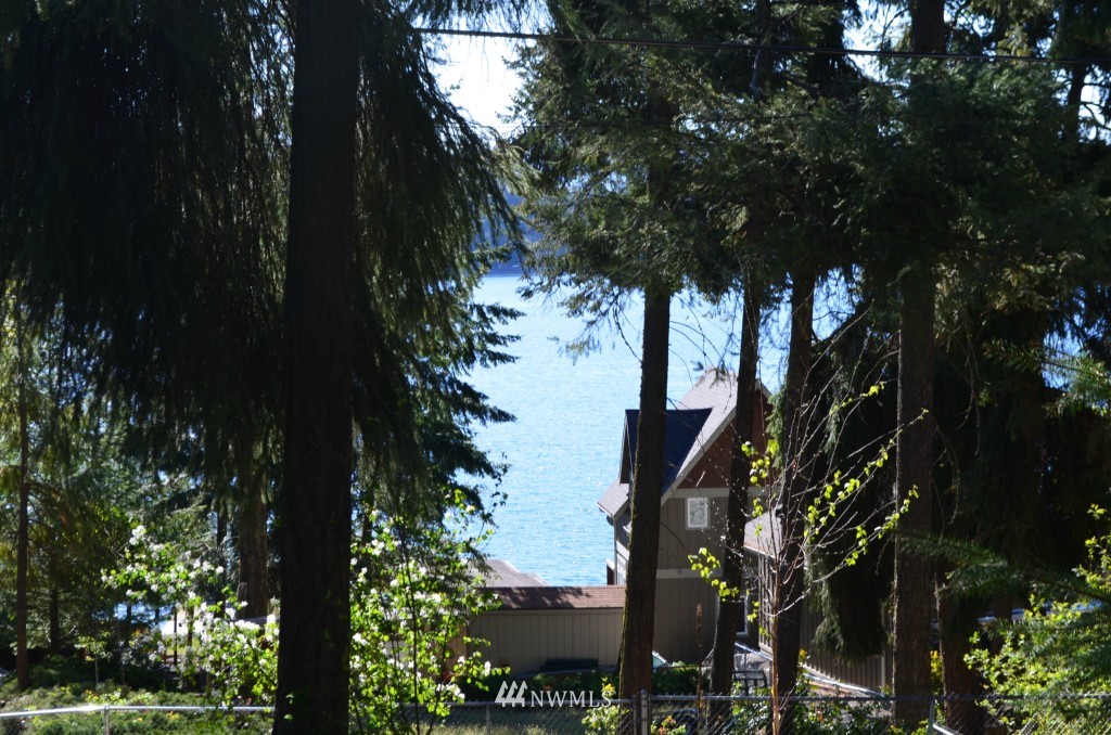 11374 South Lakeshore Road Chelan, WA 98816 - Photo 22 of 25 Gallery Image 22