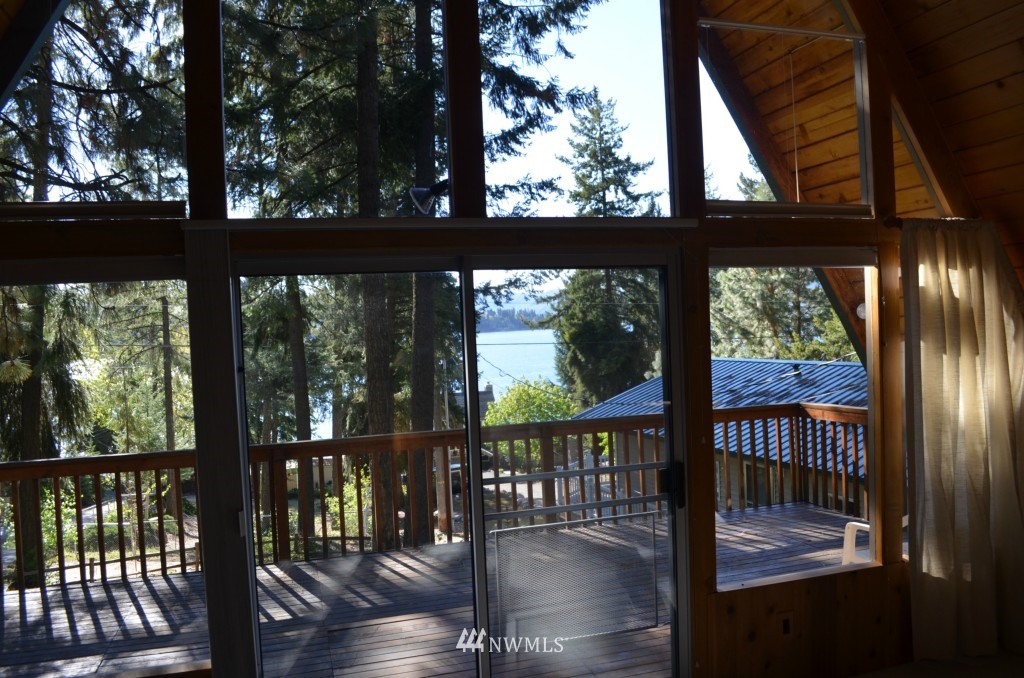 11374 South Lakeshore Road Chelan, WA 98816 - Photo 8 of 25 Gallery Image 8