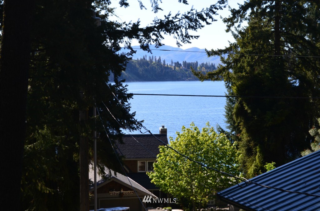 11374 South Lakeshore Road Chelan, WA 98816 - Photo 9 of 25 Gallery Image 9