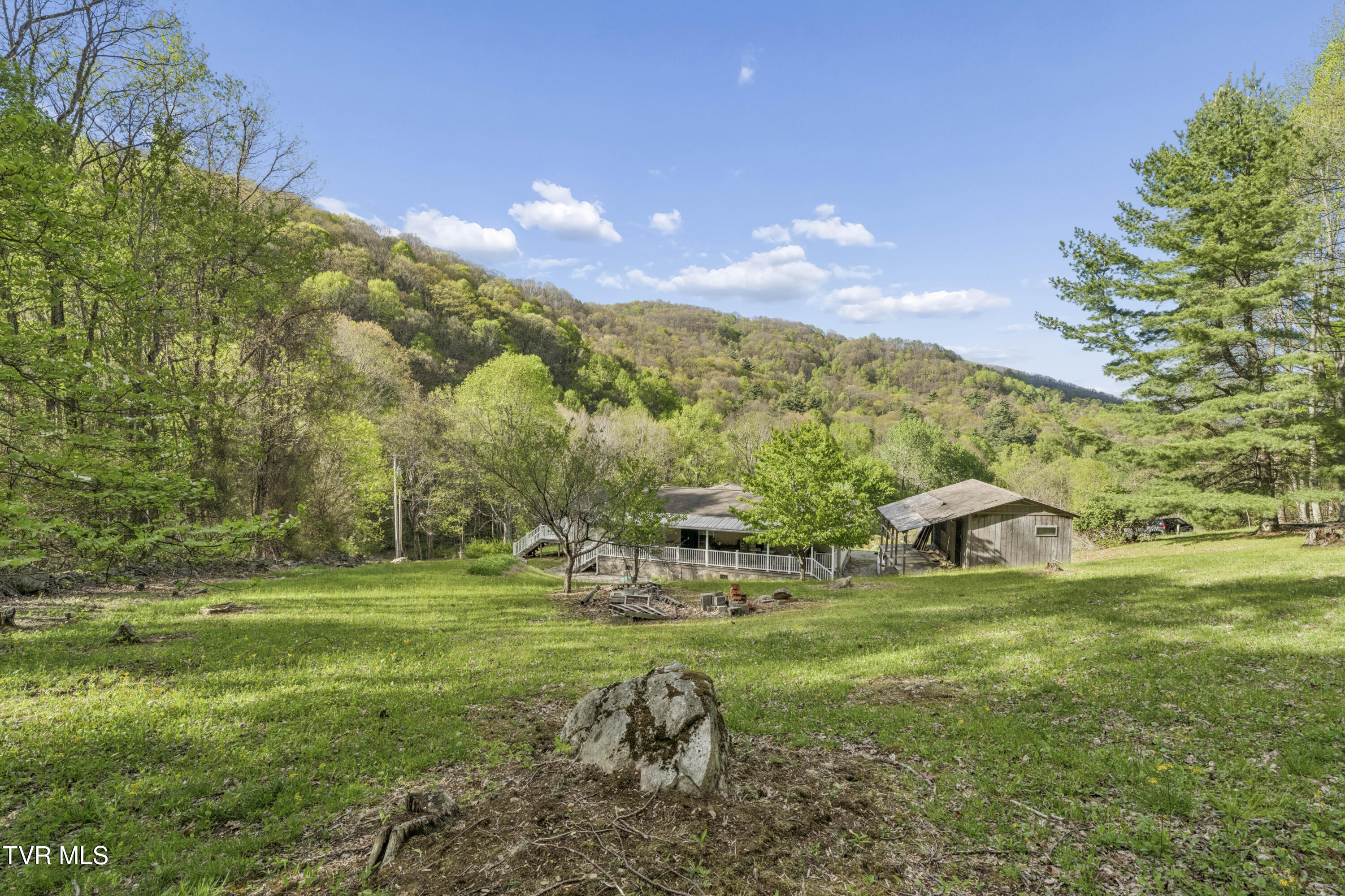 2169 Rice Creek Road Flag Pond, TN 37657 - Photo 39 of 79 Ricecreek-38