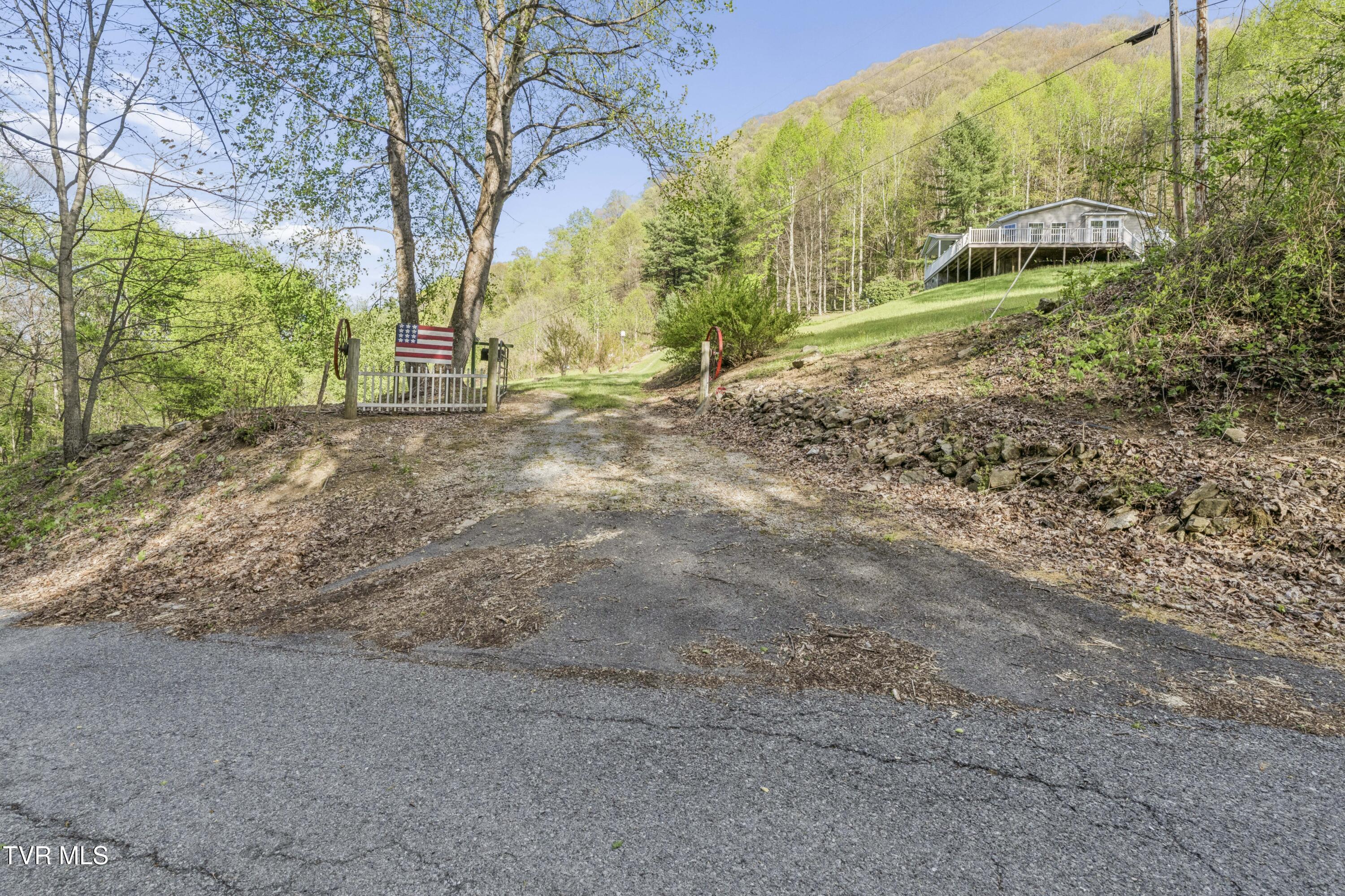 2169 Rice Creek Road Flag Pond, TN 37657 - Photo 61 of 79 Ricecreek-60
