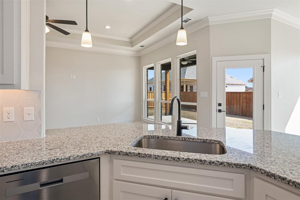 723 Cobblestone Circle Mabank, TX 75147 - Photo 12 of 31