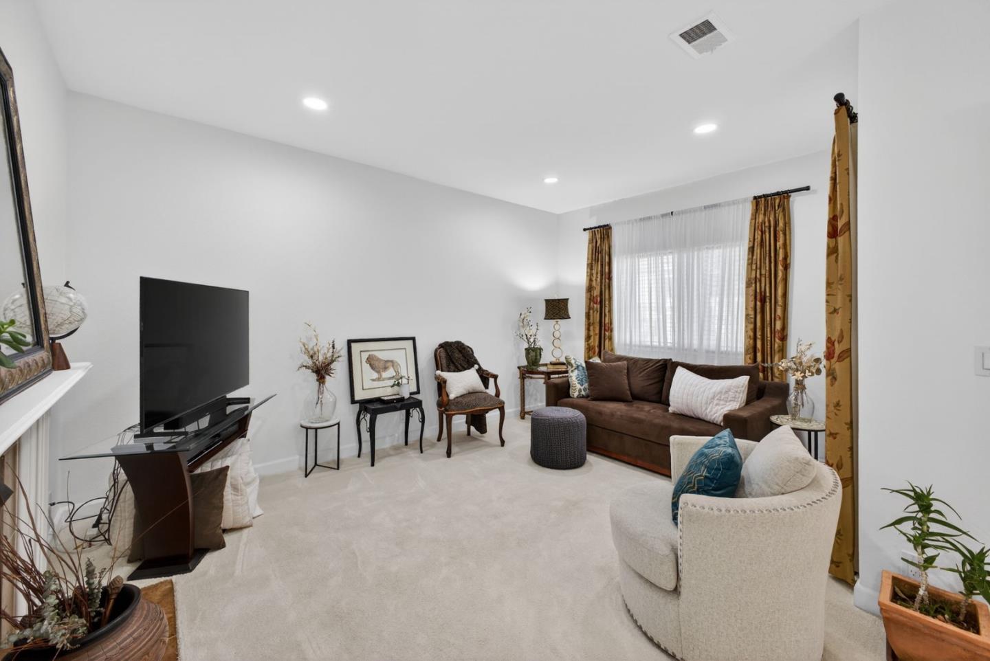 1388 Meadow Ridge Circle San Jose, CA 95131 - Photo 19 of 55