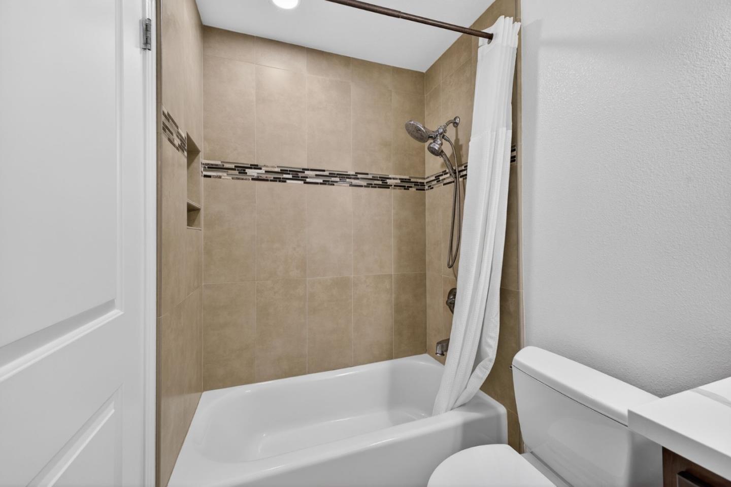 1388 Meadow Ridge Circle San Jose, CA 95131 - Photo 33 of 55