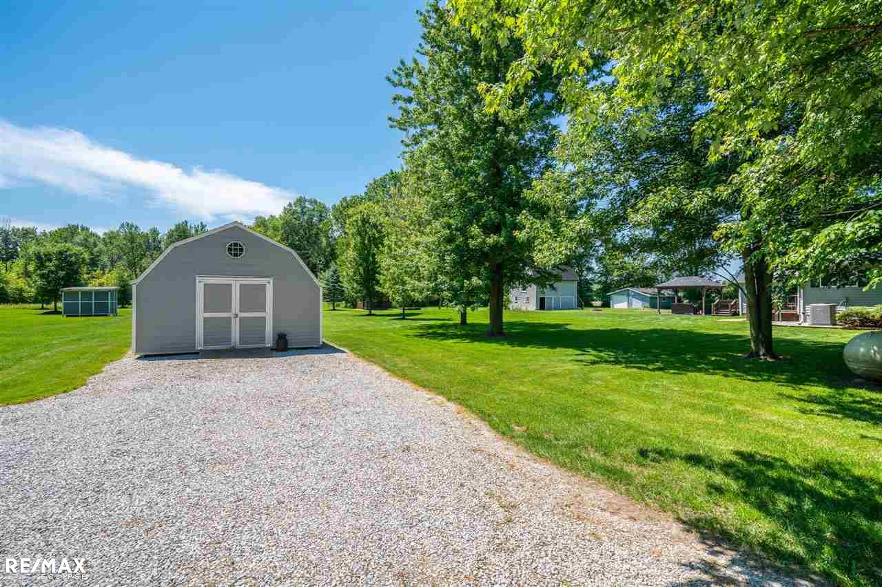 17130 Irwin Road Armada, MI 48005 - Photo 29 of 44 31385493-28.JPG