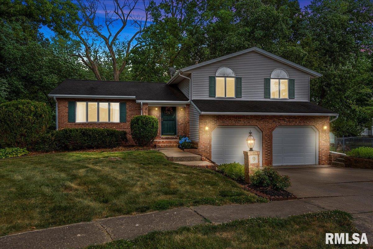 9 Galahad Drive Rochester, IL 62563 - Photo 1 of 66 Gallery Image 1
