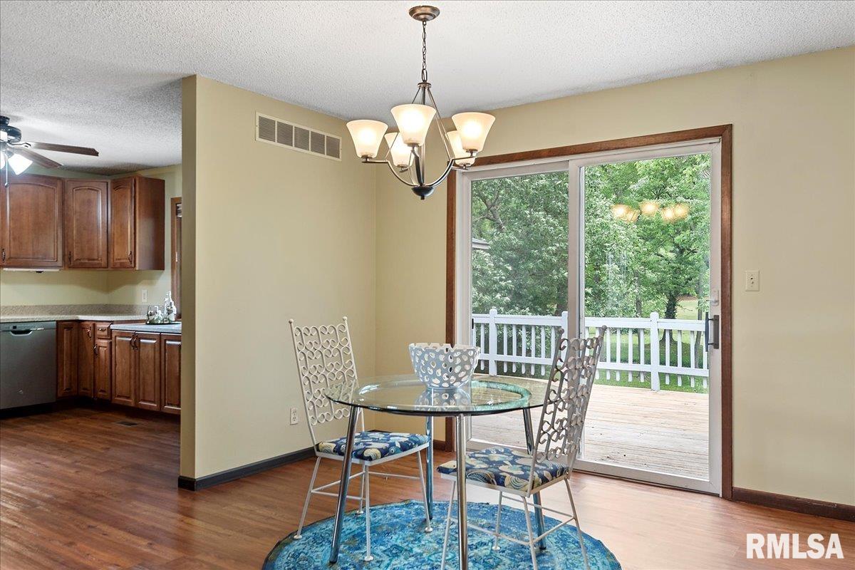 9 Galahad Drive Rochester, IL 62563 - Photo 12 of 66 Gallery Image 12