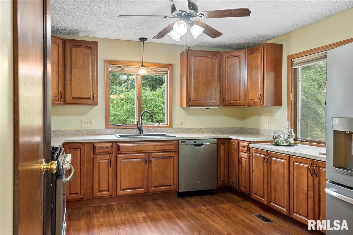 9 Galahad Drive Rochester, IL 62563 - Photo 16 of 66 Gallery Image 16