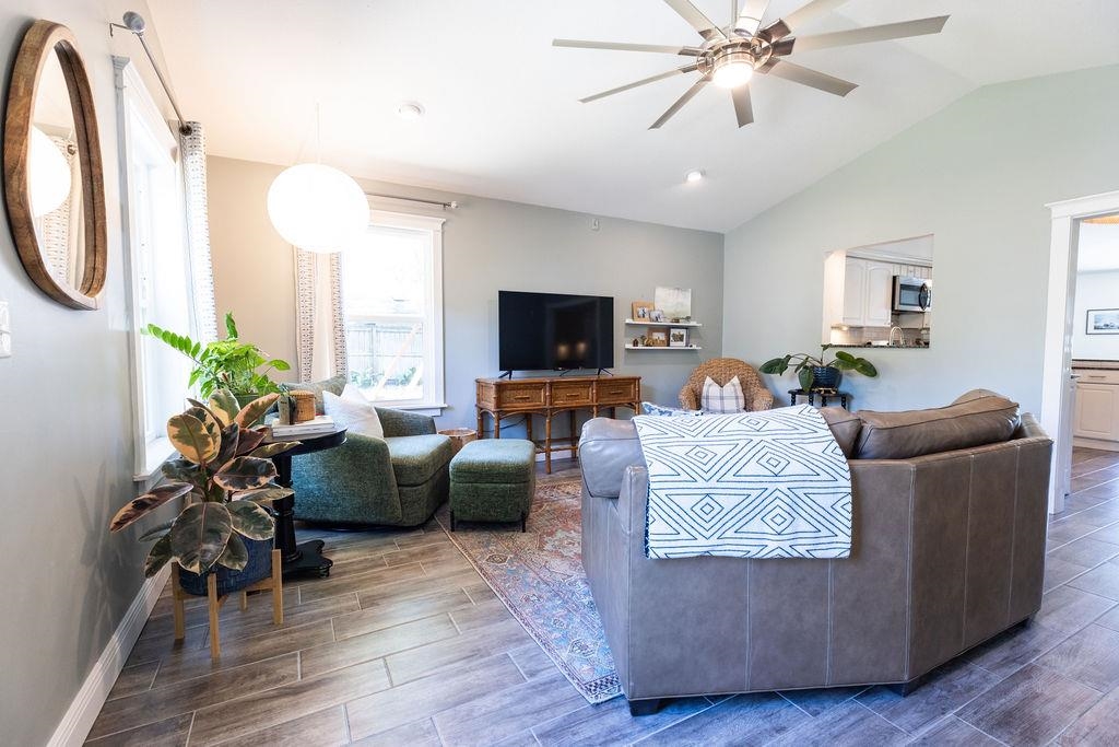 112 Drake Road St. Augustine, FL 32086 - Photo 17 of 59 a living room with furniture and a flat screen tv