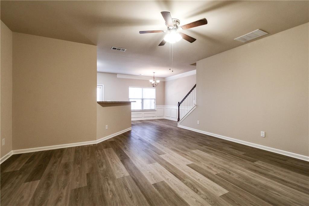 606 Oakside Place Acworth, GA 30102 - Photo 3 of 33