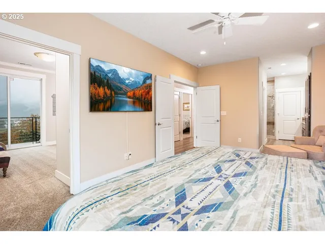 $935,000 | 4300 Old Pacific Highway South, Kelso, WA 98626