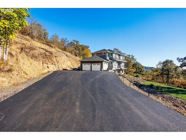 $935,000 | 4300 Old Pacific Highway South, Kelso, WA 98626