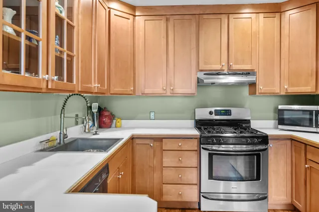 $350,000 | 3600 Connecticut Avenue Northwest, Unit 202, Washington, DC 20008