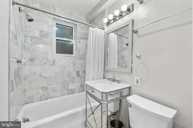 $350,000 | 3600 Connecticut Avenue Northwest, Unit 202, Washington, DC 20008