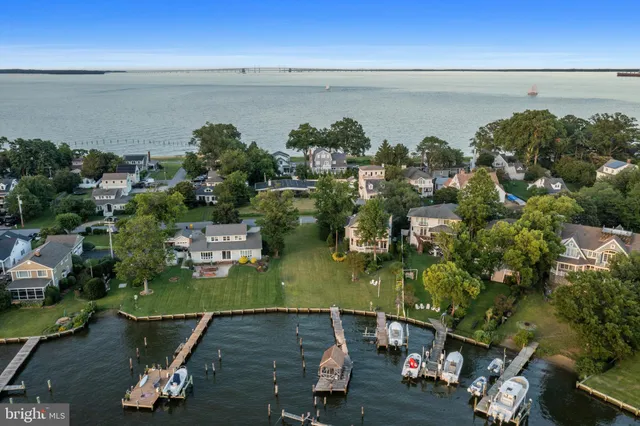 $2,375,000 | 45 East Lake Drive, Annapolis, MD 21403