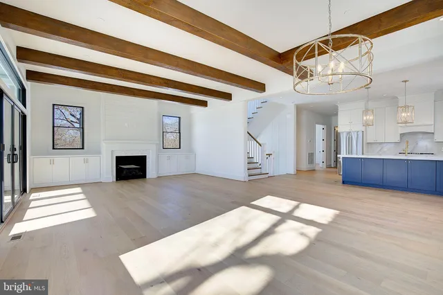 $2,375,000 | 45 East Lake Drive, Annapolis, MD 21403