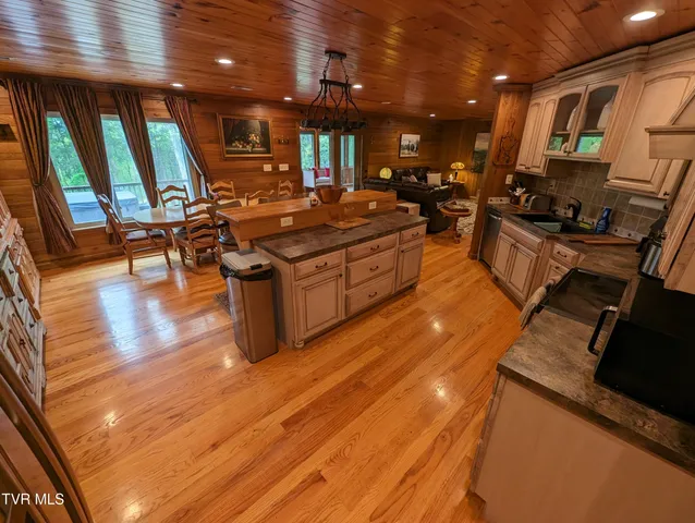 $3,500 | 170 Joy Drive, Johnson City, TN 37601