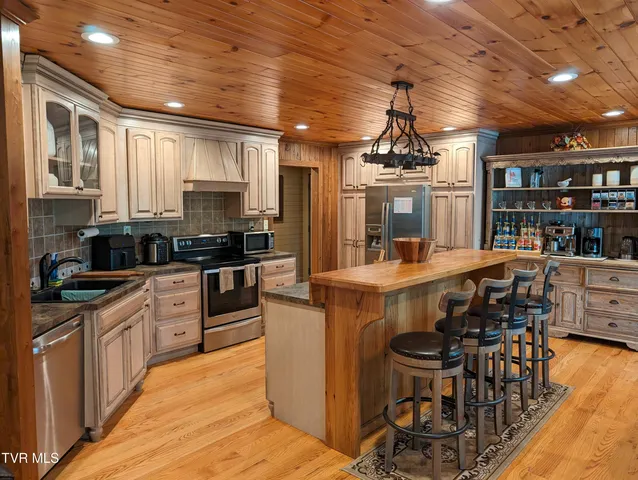 $3,500 | 170 Joy Drive, Johnson City, TN 37601