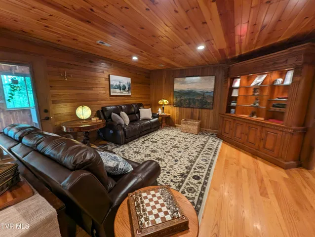 $3,500 | 170 Joy Drive, Johnson City, TN 37601