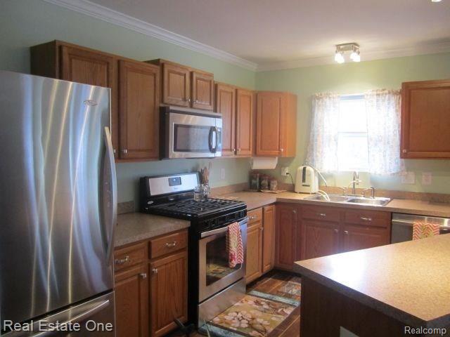 1230 John R Road Rochester Hills, MI 48307 - Photo 13 of 35