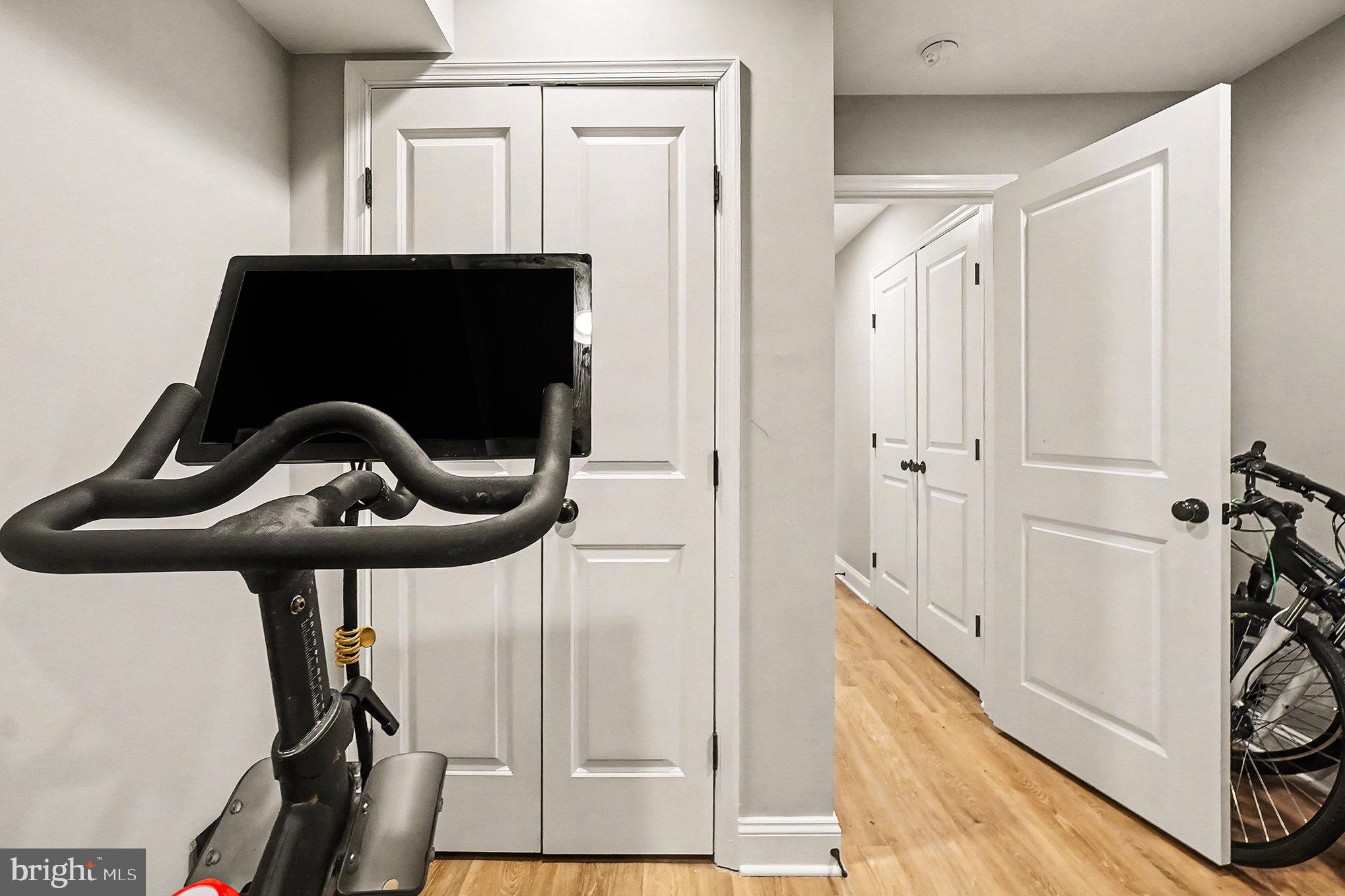 443 South Robinson Street Baltimore, MD 21224 - Photo 35 of 45