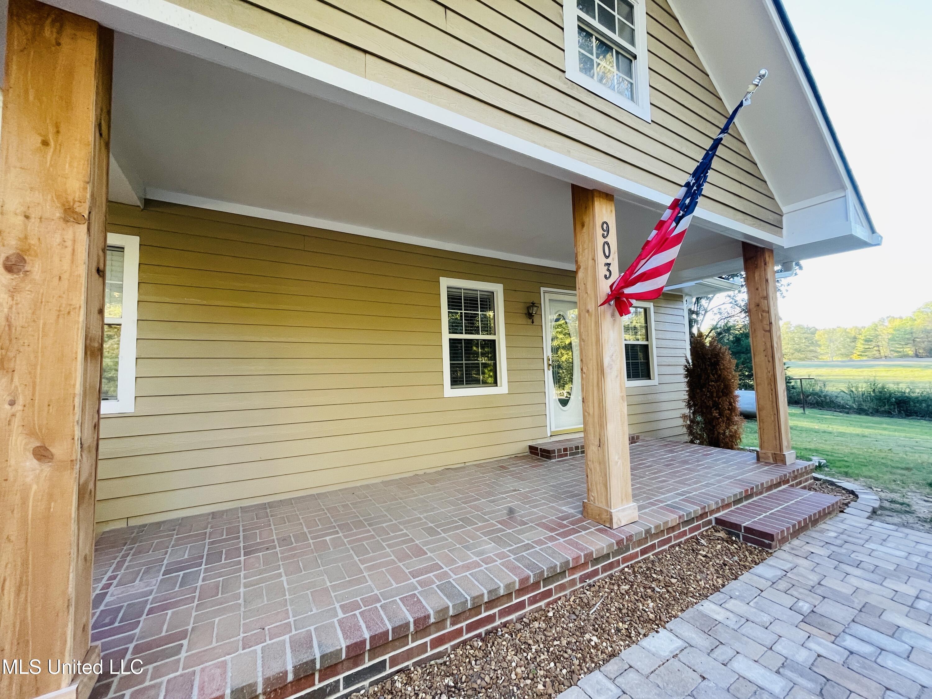 903 Shinault Road Byhalia, MS 38611 - Photo 11 of 42 IMG_3380