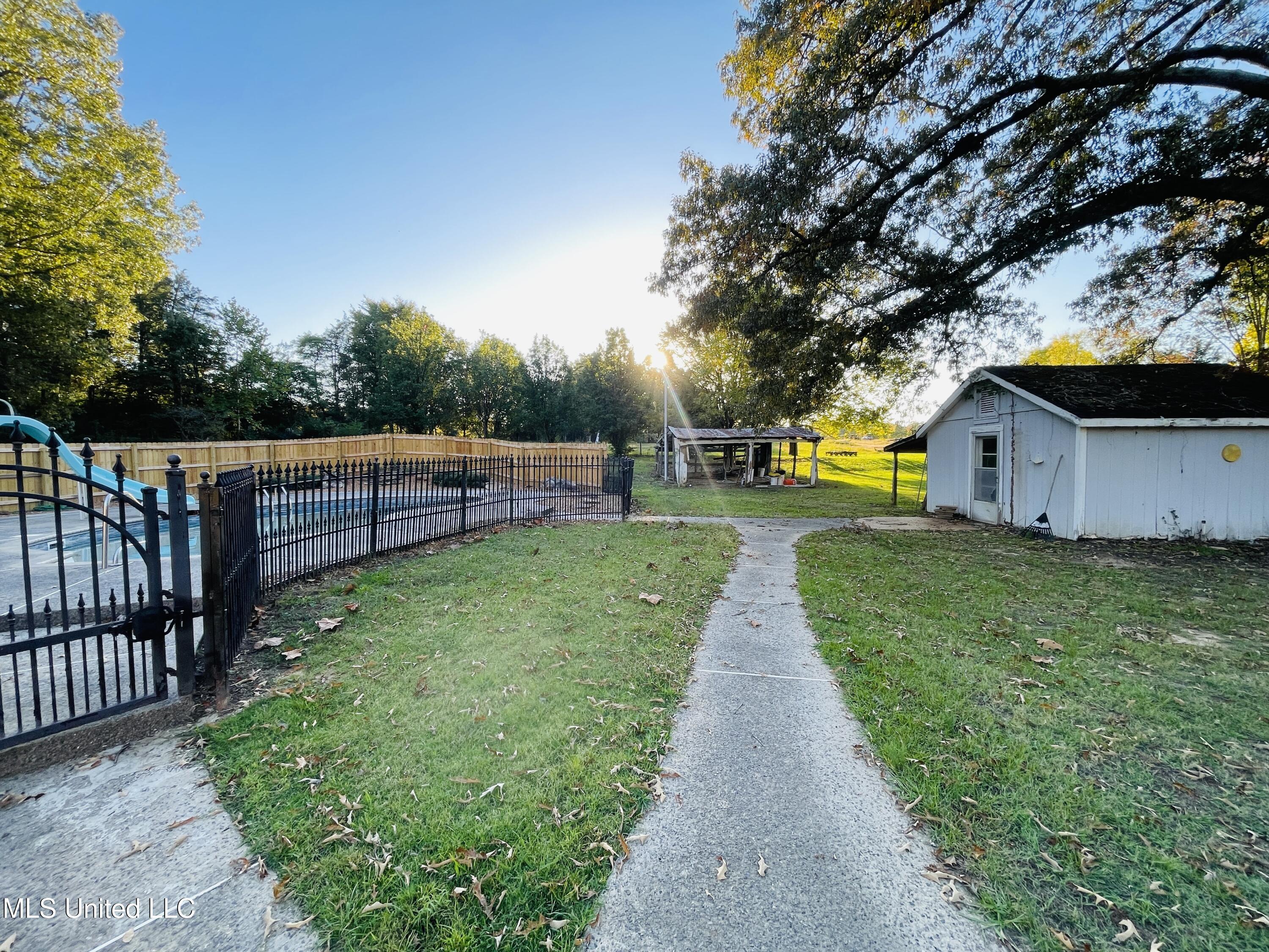 903 Shinault Road Byhalia, MS 38611 - Photo 20 of 42 IMG_3383