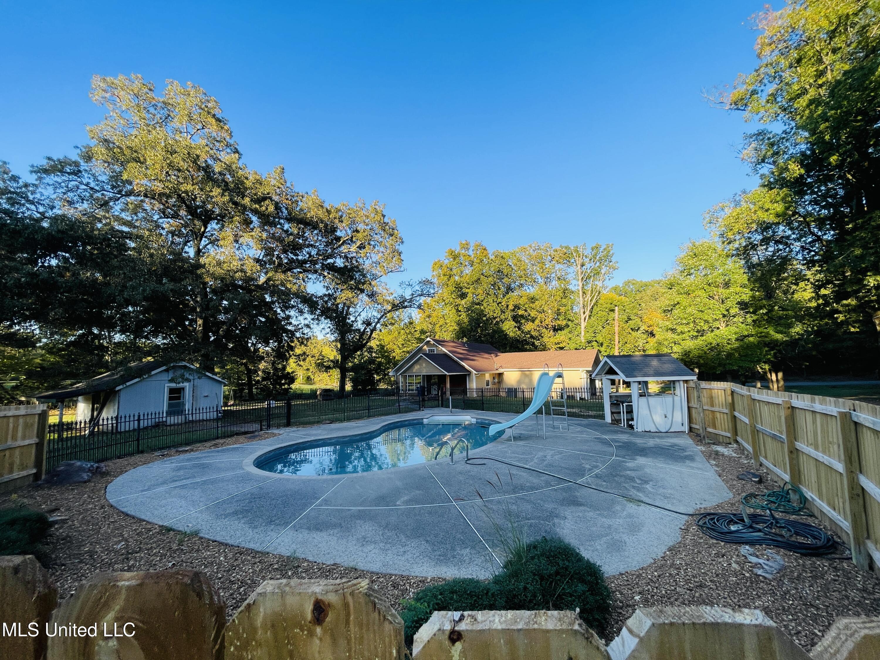 903 Shinault Road Byhalia, MS 38611 - Photo 31 of 42 IMG_3394