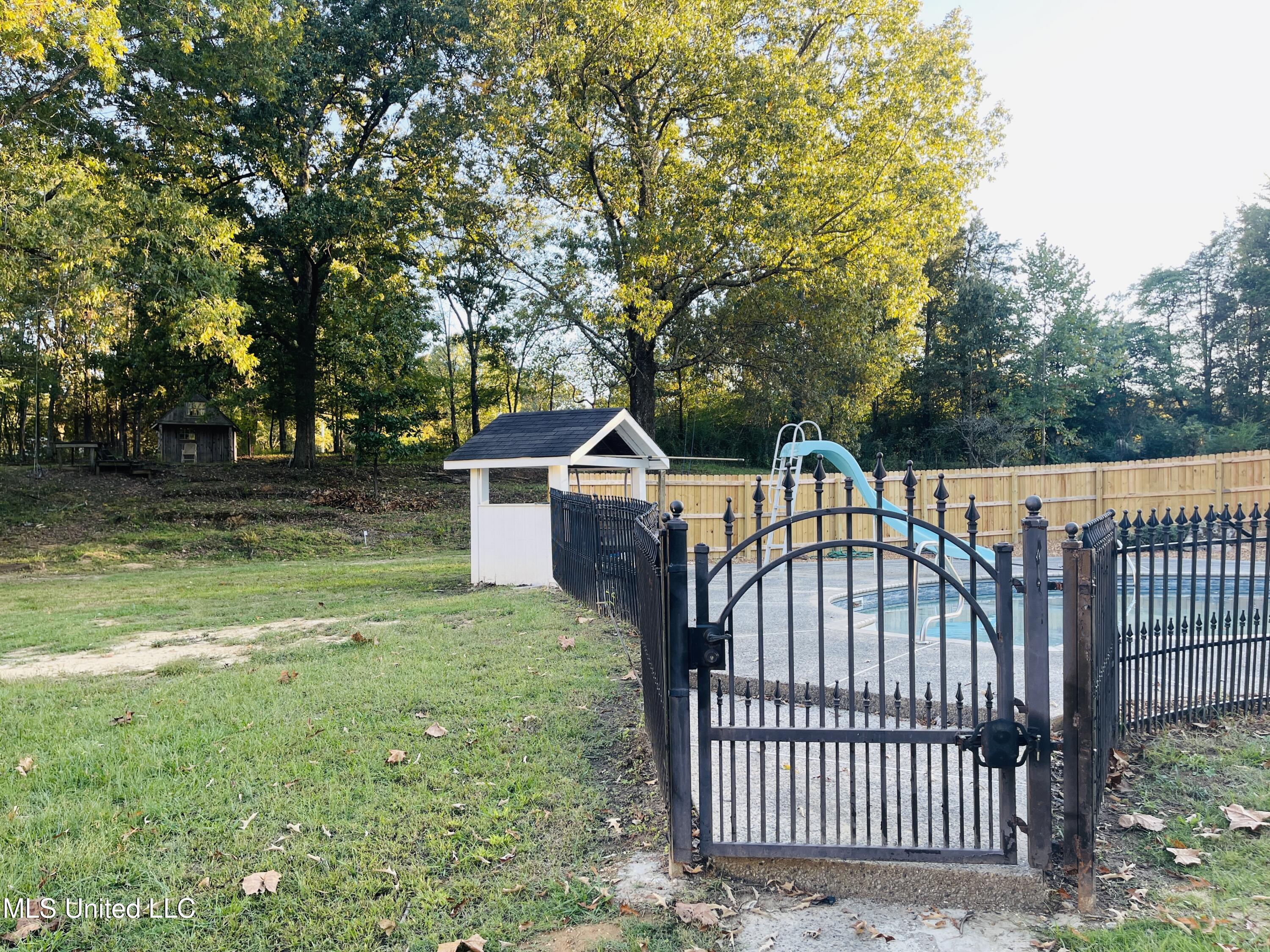 903 Shinault Road Byhalia, MS 38611 - Photo 40 of 42 IMG_3382