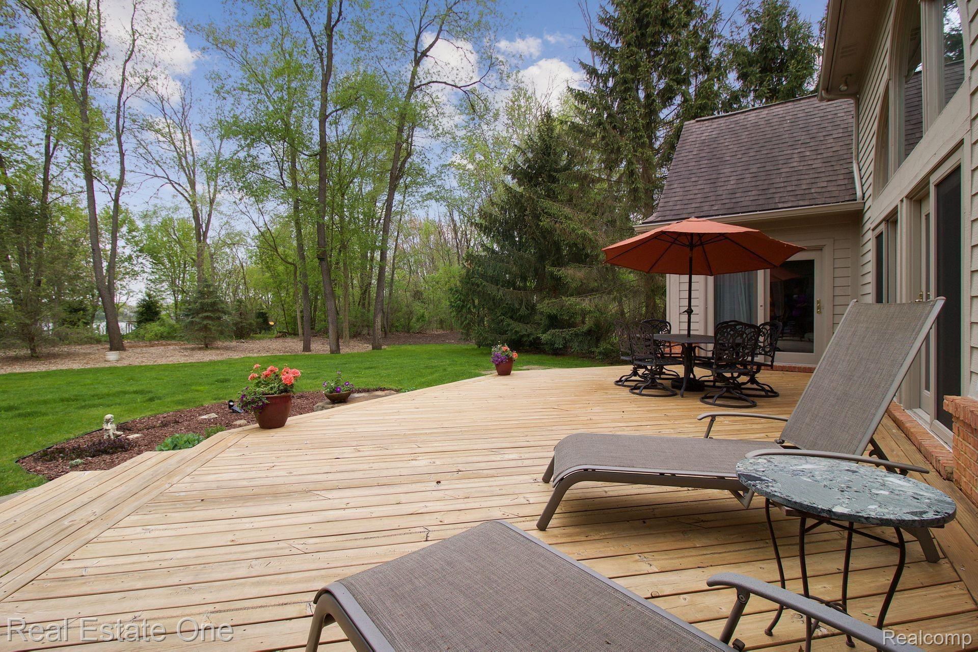 5890 Winans View Court Pinckney, MI 48169 - Photo 31 of 38 44.jpg