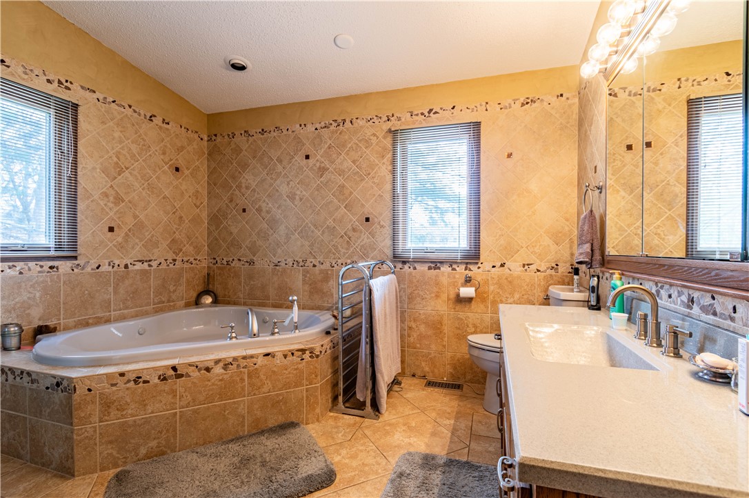 4 North Country Club Road Decatur, IL 62521 - Photo 23 of 44