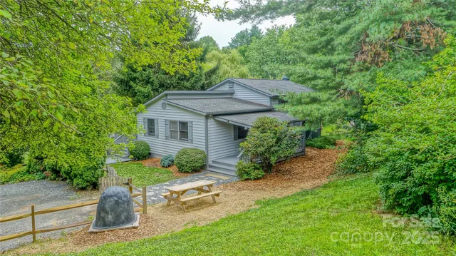 $469,000 | 244 Clay Hodges Road, Boone, NC 28607