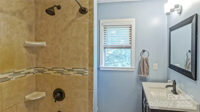 $469,000 | 244 Clay Hodges Road, Boone, NC 28607