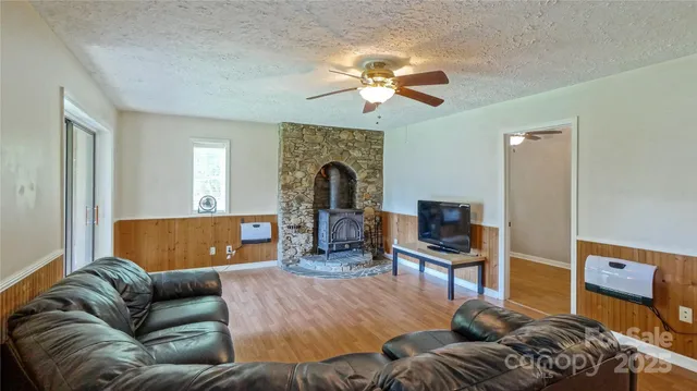 $469,000 | 244 Clay Hodges Road, Boone, NC 28607