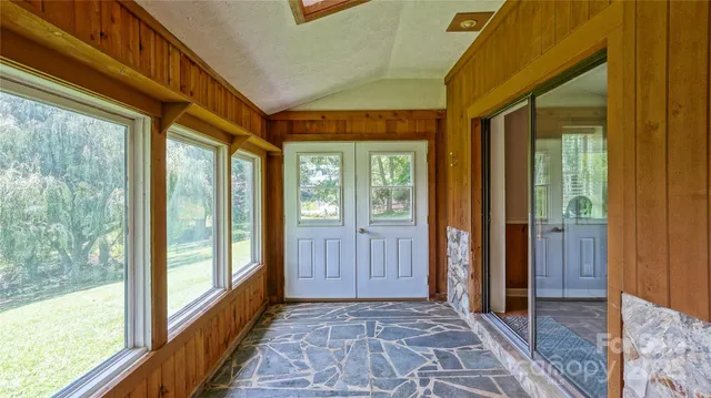 $469,000 | 244 Clay Hodges Road, Boone, NC 28607