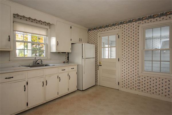 36 Rogers Road East Longmeadow, MA 01028 - Photo 5 of 16 Gallery Image 5