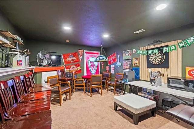 $349,900 | 810 North Cloverdale Court, Independence, MO 64056