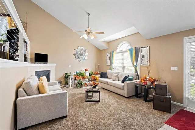 $349,900 | 810 North Cloverdale Court, Independence, MO 64056