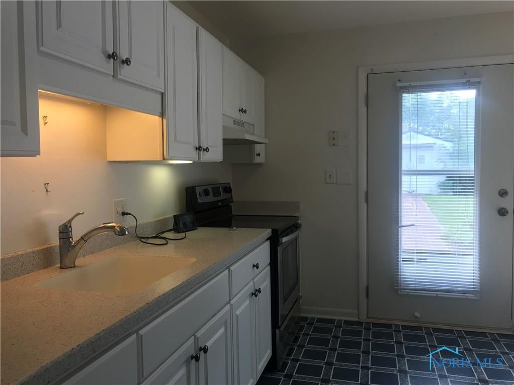 5475 Rowland Road Toledo, OH 43613 - Photo 4 of 21 Gallery Image 4