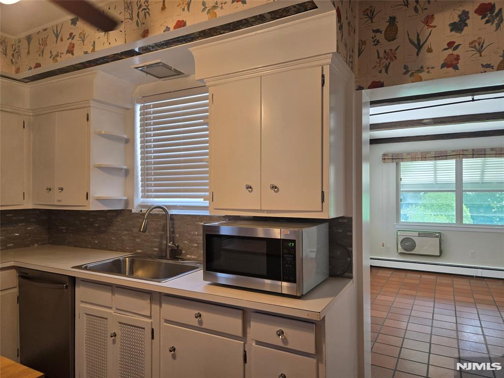 505 Westview Avenue, Unit 1 Ridgefield, NJ 07657 - Photo 6 of 17
